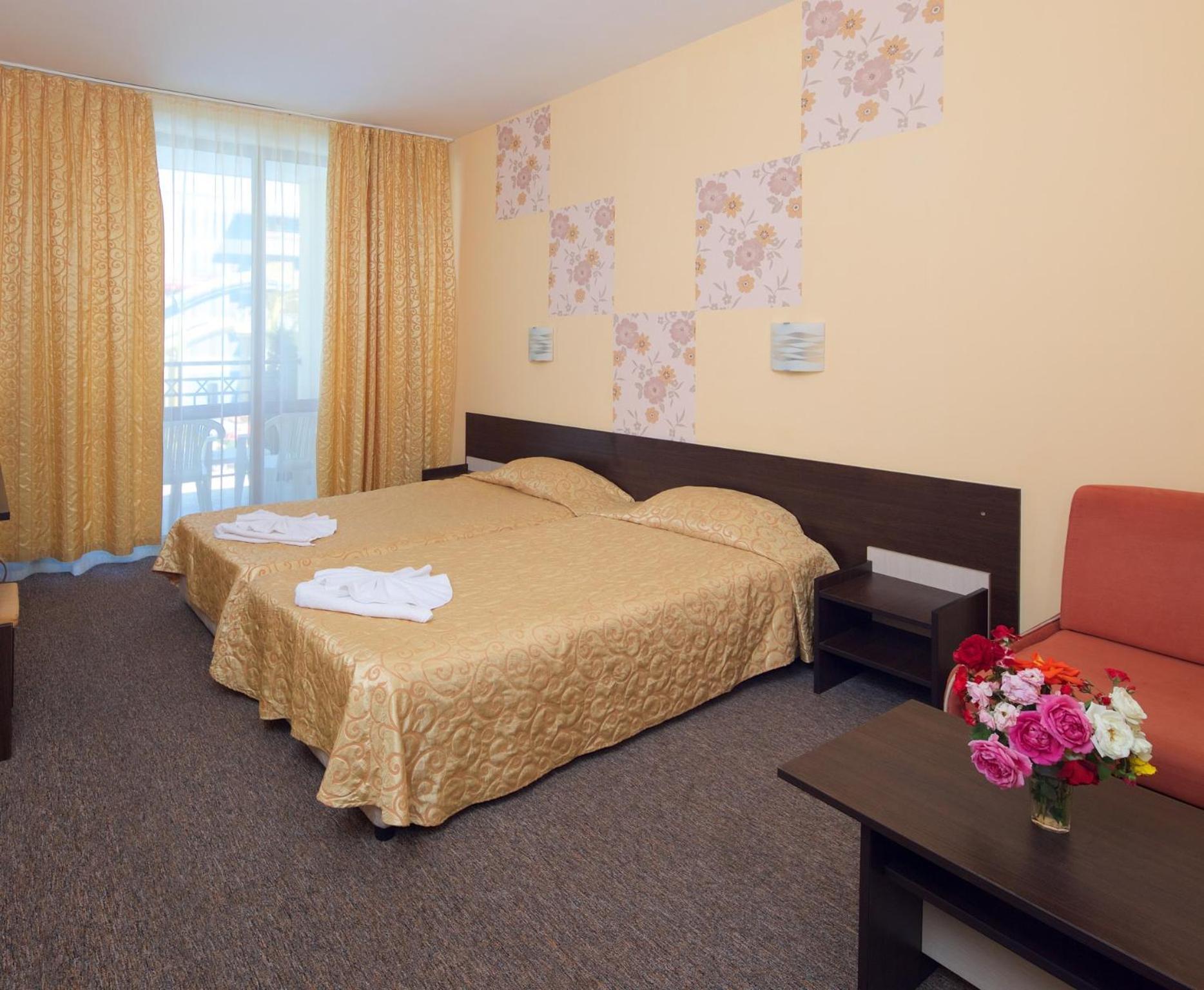 ยาวอร์ พาเลซ Hotel ซันนีบีช ภายนอก รูปภาพ