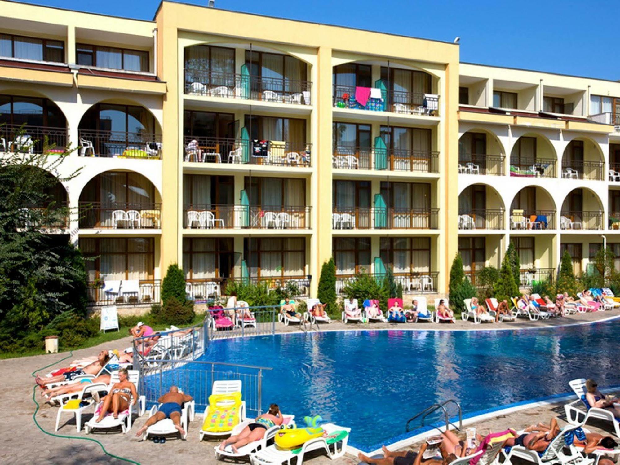 ยาวอร์ พาเลซ Hotel ซันนีบีช ภายนอก รูปภาพ